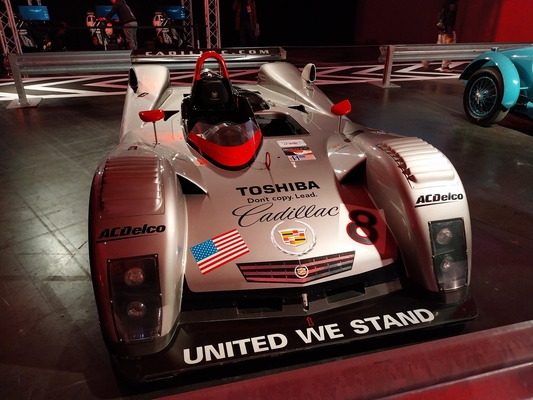 Cadillac Northstar LMP (2001) – in der Sonderausstellung "100 Jahre 24 Stunden von Le Mans" – Interclassics Classic Car Show Brüssel 2023