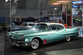 Cadillac Sedan de Ville (1958) - 5,9 Liter Hubraum und 310 PS, in fünf Jahren restauriert - an der Retro Classics Stuttgart 2013
