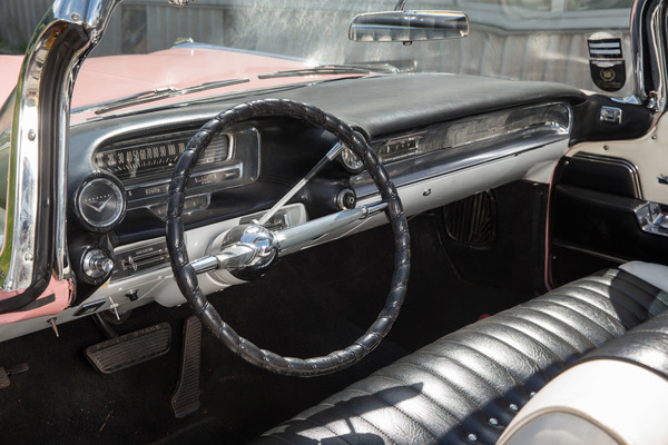 Cadillac Series 62 (1959) - Inteireur in Schwarz-Weiss