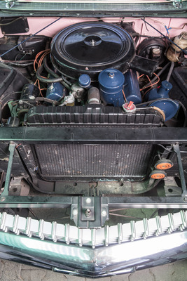 Cadillac Series 62 (1959) - dieser Kühler kann noch atmen