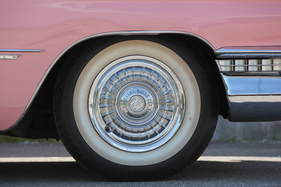 Cadillac Series 62 (1959) - elegante Radzierdeckel