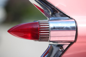 Cadillac Series 62 (1959) - erinnern an Kanonenkugeln