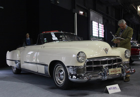 Cadillac Series 62 Convertible (1949) - angeboten als Lot 308 an der Artcurial Rétromobile Versteigerung am 8. Februar 2013