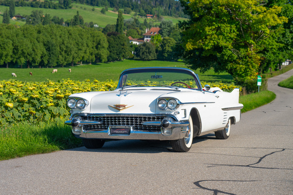 Bild: Cadillac Series 62 Convertible (1958) - als Lot 85 an der Versteigerung der Oldtimer Galerie in Toffen am 21. März 2026