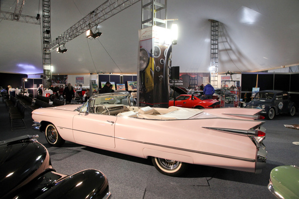 Cadillac Series 62 Convertible (1959) - Lot 115 - mit den grössten Flossen jener Zeit - Oldtimer Galerie Gstaad Versteigerung 2018