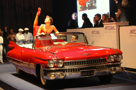 Cadillac Series 62 Convertible (1959) - angeboten als Lot 386 an der Artcurial Rétromobile Versteigerung am 8. Februar 2013