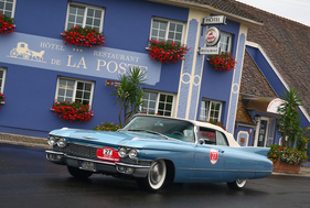 Cadillac Series 62 Convertible (1960) an der RAID Suisse-Paris 2016
