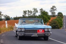 Cadillac Series 62 Convertible (1960) an der RAID Suisse-Paris 2016