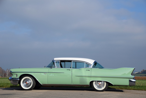 Cadillac Series 62 Extended Deck Sedan (1958) - gemeldet als Lot 102 an der Versteigerung der Oldtimer Galerie in Gstaad am 29. Dezember 2018
