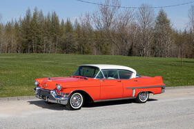 Cadillac Series 62 Sedan De Ville (1957) - angeboten als Lot 163 an der Bonhams The Greenwich Auction am 4. Juni 2023 (1957)