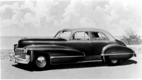 Cadillac Series 62 Touring Sedan (1942) - einige Designelemente des Sondermodells "Duchesse" wurden hier übernommen