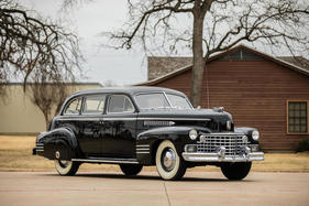 Cadillac Series 75 Imperial Limousine (1942) - als Lot 117 an der Bonhams Amelia Island Versteigerung am 8. März 2018