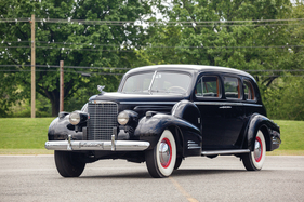 Cadillac Sixteen Sedan Fleetwood (1939) - als Lot 172 an der RM Auction Motor City vom 26. Juli 2014