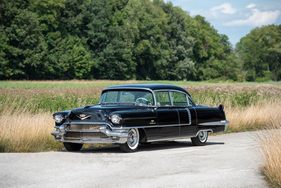 Cadillac Sixty Special Fleetwood Sedan (1956) - als Lot 152 angeboten an der RM/Sotheby's Hershey Versteigerung vom 5./6. Oktober 2022