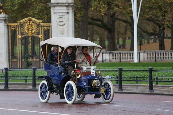 Image: Cadillac Tourer (1905) - at the Bonhams London to Brighton Veteran Car Run 2014