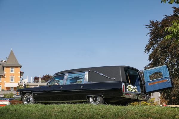 Cadillac Traditional Landau Miller-Meteor Funeral Coach (1974) – Albisgütli Classic Cars & Bikes Oktober 2023