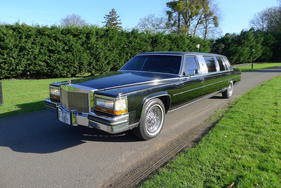 Bild Cadillac Trump Golden Series Limousine (1988) - als Lot 087 an der Bonhams Versteigerung am Goodwood Members Meetting 2017