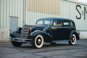 Cadillac V-12 Five-Passenger Sedan (1934) - als Lot 3123 an der RM Auction Fort Lauderdale am 6./7. April 2018
