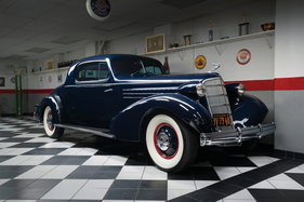 Cadillac V-12 Two-Passenger Coupe Fleetwood (1935) - angeboten als Lot 411 an der RM/Sotheby's Versteigerung in Hershey am 11./12. Oktober 2018