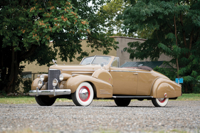 Cadillac V-16 Convertible Coupe Conversion (1938) - angeboten als Lot 371 an der RM/Sotheby's Versteigerung in Hershey am 11./12. Oktober 2018