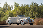 Cadillac V-16 Convertible Sedan Fleetwood (1938) - angeboten als Lot 393 an der RM/Sotheby's Versteigerung in Hershey am 11./12. Oktober 2018