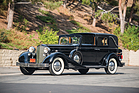 Bild: Cadillac V-16 Seven-Passenger Town Cabriolet by Fleetwood (1933) - als Lot 134 an der RM/Sotheby's Arizona Versteigerung am 18. Januar 2018