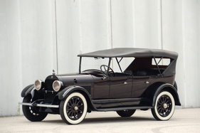 Cadillac V-8 Five-Passenger Touring by Fisher (1924) - als Lot 273 an der RM/Sotheby's Versteigerung in Hershey 2015