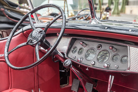 Cadillac V16 Série 452 Double Phaëton (1930) - als Lot 418 versteigert an der Bonhams Grand Palais Verteigerung in Paris am 4. Februar 2016