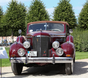 Cadillac V8 (1938) - fast schon majestätisch - Classic-Gala Schwetzingen 2018