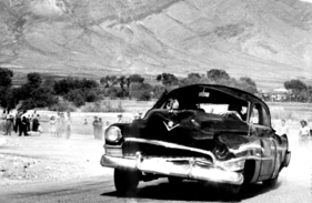 Cadillac V8 an der Carrera Panemericana 1950 - Der Leutnand Rodolfo Castaneda mit seinem Cadillac V8