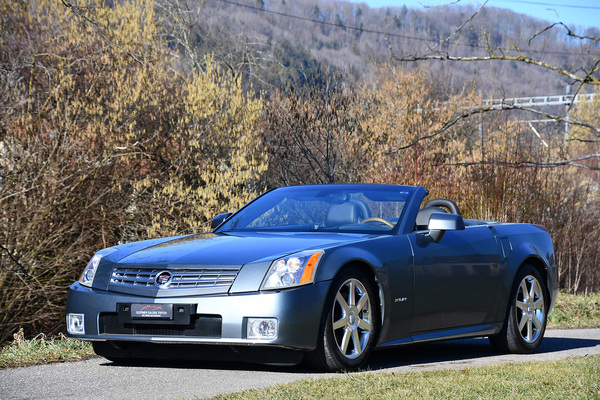 Bild: Cadillac XLR Roadster 4.6 (2004) - als Lot 19 an der Versteigerung der Oldtimer Galerie in Toffen am 28. März 2020