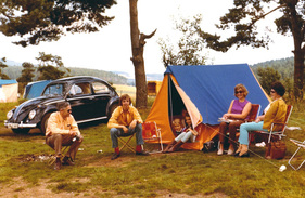 Camping der Familie Peters am Schwalbenschwanz am Nürburgring im Jahr 1970