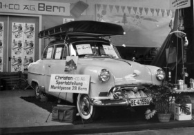 Camping mit Opel - das Zelt lässt sich ... - Genfer Automobilsalon 1956