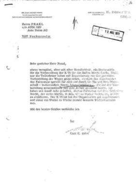 Carl H. Hahn, Vorstandsmitglied von Volkswagen, bedankt sich (1970)