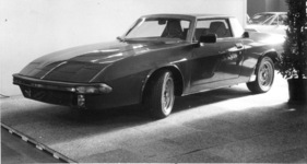 Caruna Staccato (1976) - vielversprechendes Coupé mit Porsche-2,7-LIter-Heckmotor - Genfer Autosalon 1976