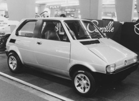 Carville (1979) - schmucker Vierplätzer dank 15 cm mehr Radstand, Elektroauto mit 1150 kg Leergewicht und 300 kg Nutzlast - Genfer Automobilsalon 1979
