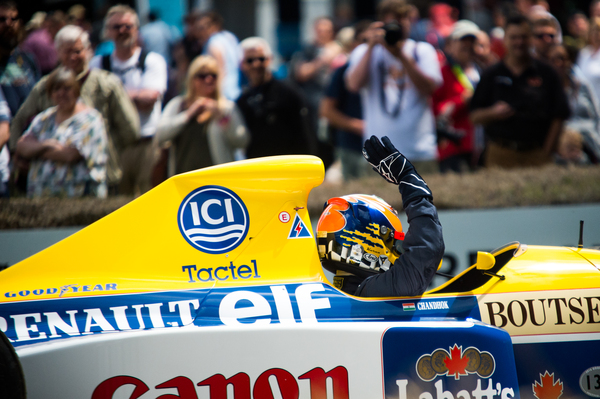 Chandhok winkt aus dem ex-Boutsen-Williams Formel 1 - Goodwood Festival of Speed 2016
