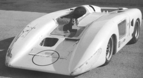 Chaparral 2H (1969) – schwer mitgenommen mit Lackschäden und geborstener Scheibe