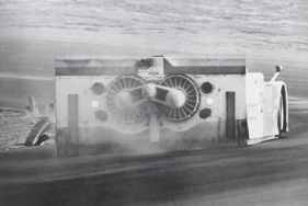 Chaparral 2J von 1970 mit zwei separaten Ventilatormotoren. In der Can-Am schnell – und schnell verboten