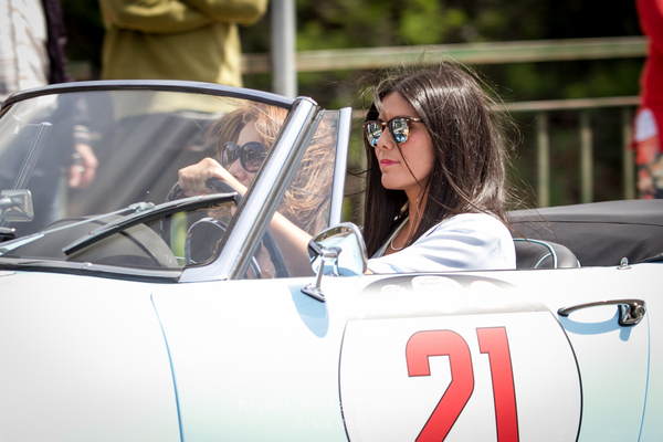 Charmante Piloten beim Rampa dos Barreiros - Madeira’s Classic Motor Exhibition Funchal 2016