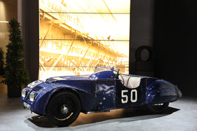 Chenard & Walcker "Tank" (1925) - Teilnahme an den 24 Stunden von Le Mans in den Jahren 1925 und 1937 - in der Sonderschau Le Mans am Genfer Automobilsalon 2014 Chenard & Walcker "Tank" (1925) - Teilnahme an den 24 Stunden von Le Mans in den Jahren 1925 und 1937 - in der Sonderschau Le Mans am Genfer Automobilsalon 2014