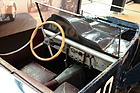 Chenard & Walker Tank (1925) - Blick ins Cockpit, die Frontscheibe konnte mit der Kurbel versenkt werden - Rétromobile Paris 2016