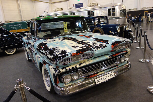 Chevrolet Apache C 10 (1960) – künstlich gealtert im Angebot für 50'980 € – Essen Motor Show 2023