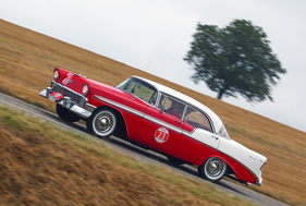 Chevrolet Bel Air Sport Sedan (1956) an der RAID Suisse-Paris 2016