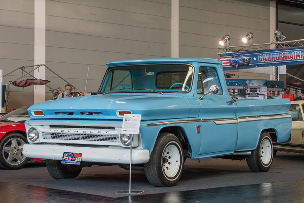 Chevrolet C10 Pickup Transporter - angeboten am Stand von California Import für EUR 22'900 - Motorworld Classics Bodensee 2018