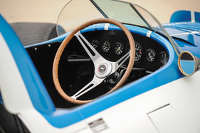 Chevrolet CERV I (1960) - deutlich schöneres Cockpit als 1961