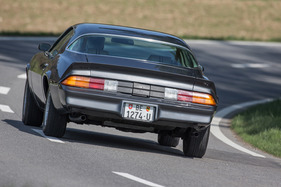 Chevrolet Camaro "Berlinetta" (1981) - die Starrachse hinten bedeutet nicht zwangsläufig Einschränkungen bei der Fahrdynamik