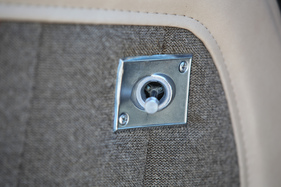 Chevrolet Camaro "Berlinetta" (1981) - zur Einstellung des Aussenspiegels