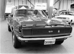 Chevrolet Camaro SS (1968) - wuchtig und doch elegant wirkend, mit 5,7-Liter-V8-Motor und versenkten Scheinwerfern - Genfer Autosalon 1968