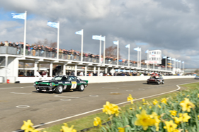 Chevrolet Camaro Z28 (1974) - Chevrolet Camaro Z28 in der Startrunde der Gerry Marshall Trophy (Gerry Marshall Trophy) (1974)